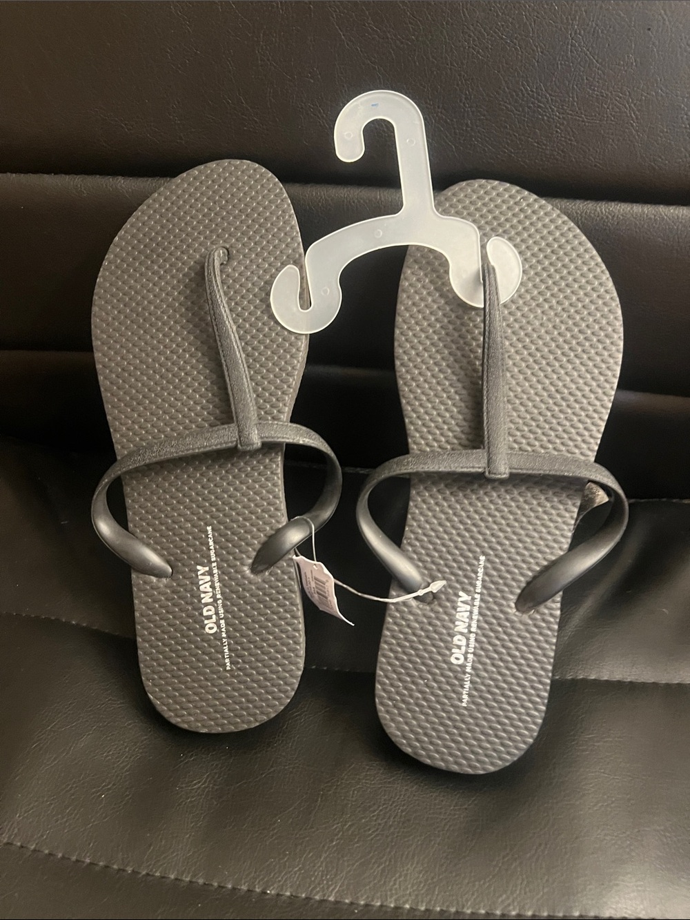 Old Navy Black Women's Simple Flip Flop Sandals